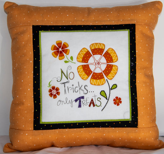Halloween Pillow-DK-1-6-8114