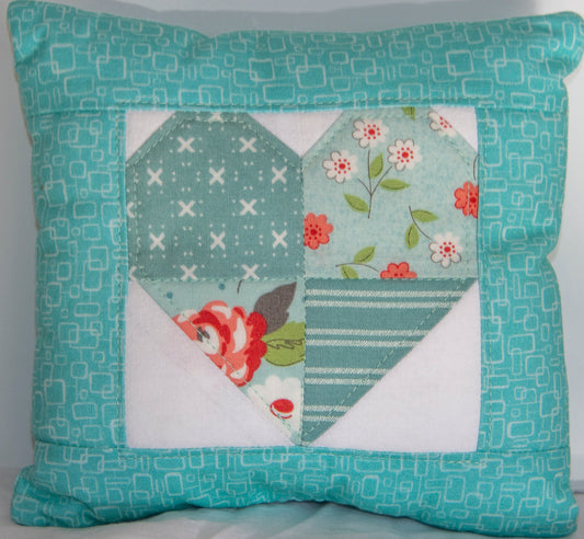 Heart Pillow-DK-1-15-8128